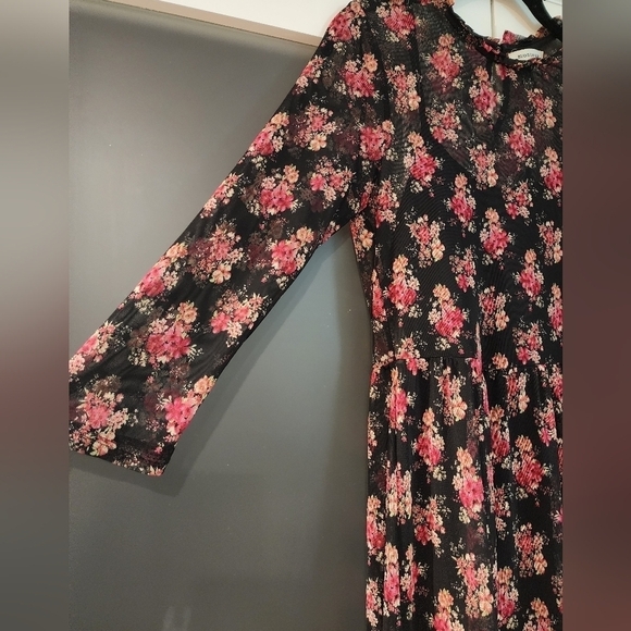 Monteau Semi sheer Floral Dress Longsleeve Dark Romantic - Picture 3 of 15